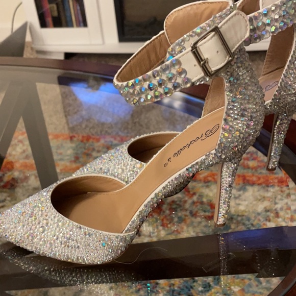 Strassed heels - Picture 3 of 4